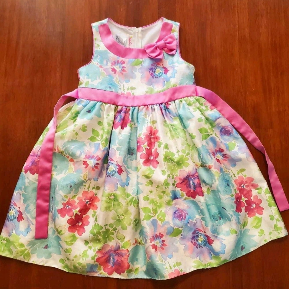 Girl's Dress Size 5-6